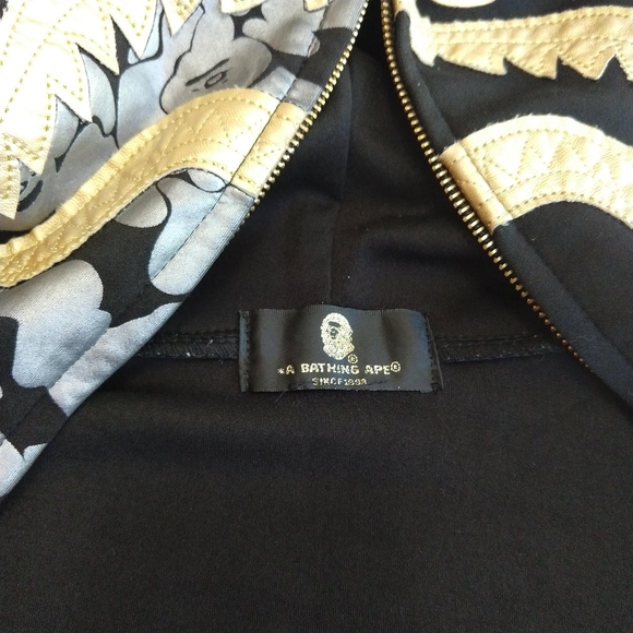 Bape Black & Gold Travis Scott Shark Sweatshirt - Picture 8 of 15